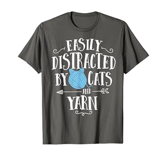 Light Blue Cartoon Mouse Yarn Design T-Shirt for Cat Lovers and Knitting Enthusiasts