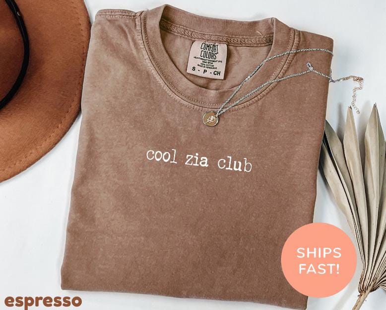 Best Zia Club Graphic Comfort Colors, Thoughtful Gift for Your Favorite Aunt
