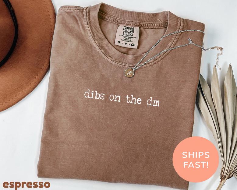 Cozy Espresso Dungeon Master "Dibs On The DM" Graphic Comfort Colors Shirt - Ideal D&D Fan Gift